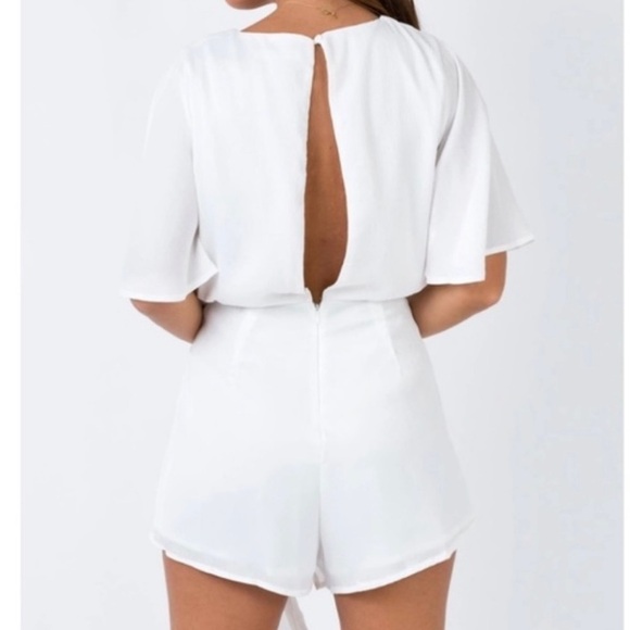 Princess Polly playsuit romper with mock wrap skirt in a size 6 - Picture 12 of 15